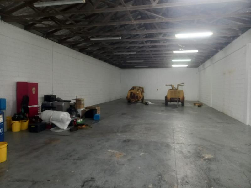 To Let commercial Property for Rent in North End Eastern Cape